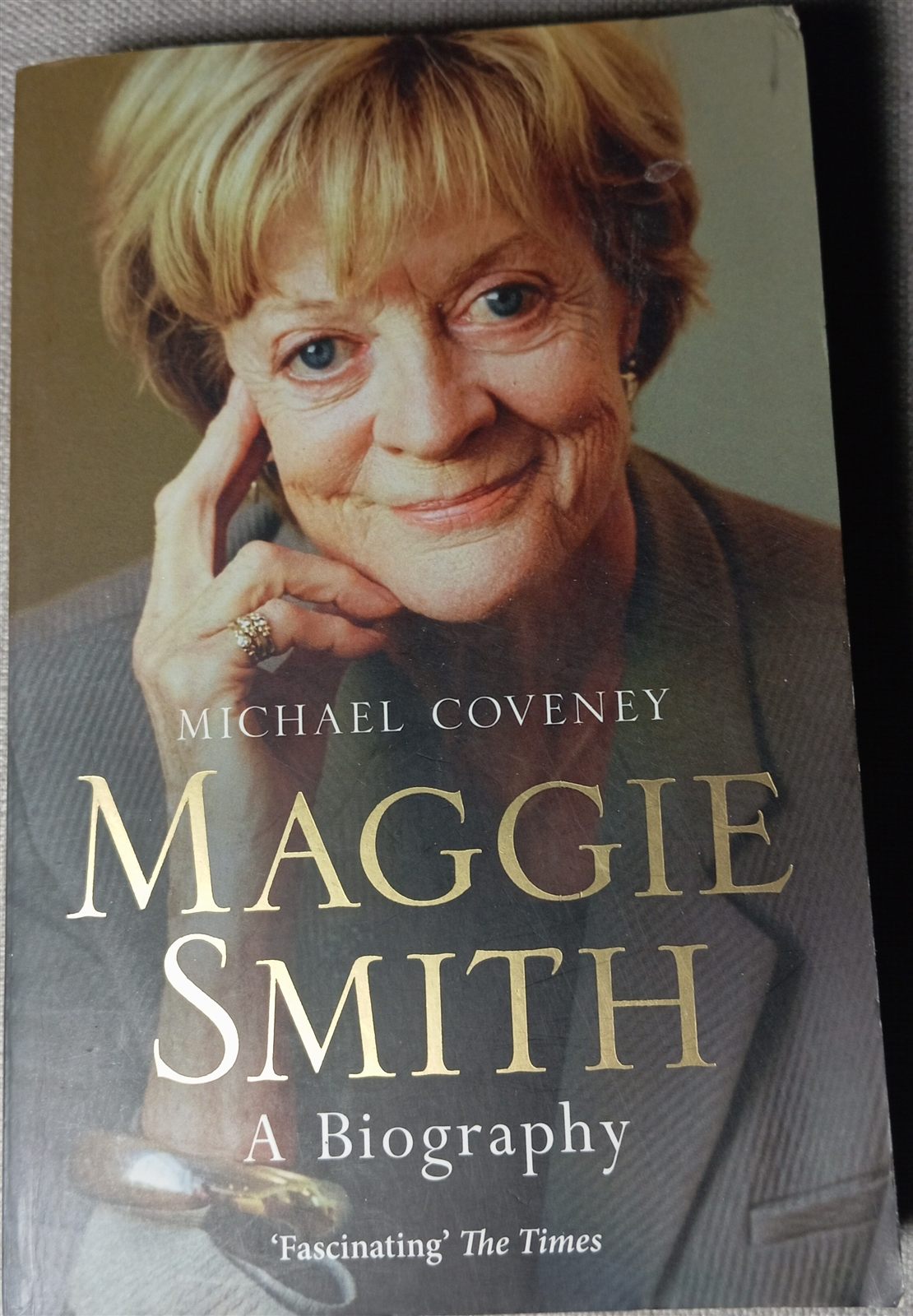 Maggie Smith: A Biography