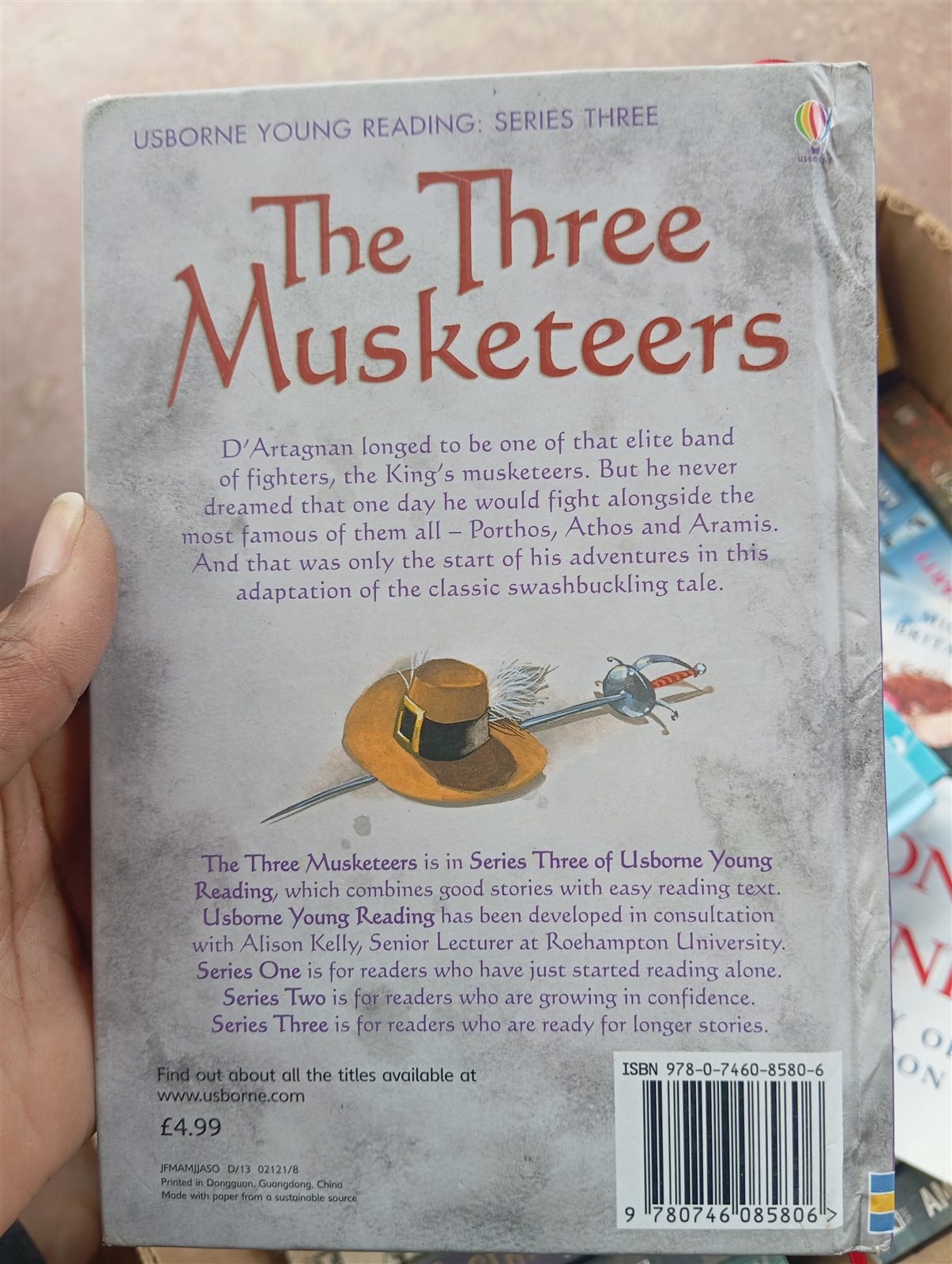The Three Musketeers (Usborne Young Reading) back